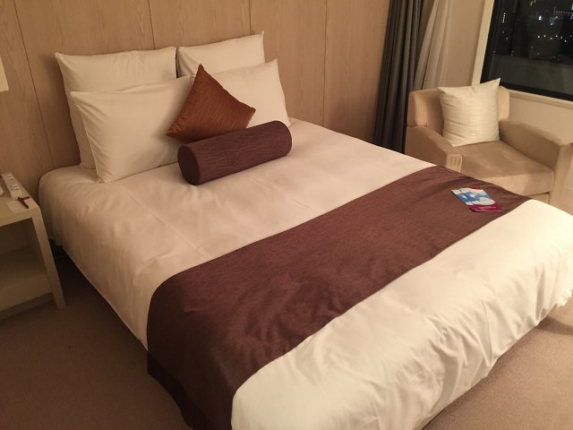 ANAクラウンプラザホテル神戸のお部屋の様子と備品