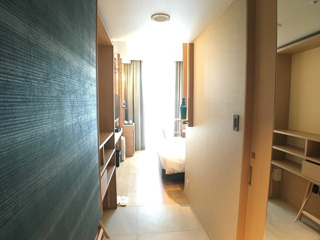 JR九州ホテルブラッサム那覇の客室の様子と備品 