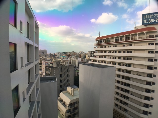 JR九州ホテルブラッサム那覇の客室の窓からの景色