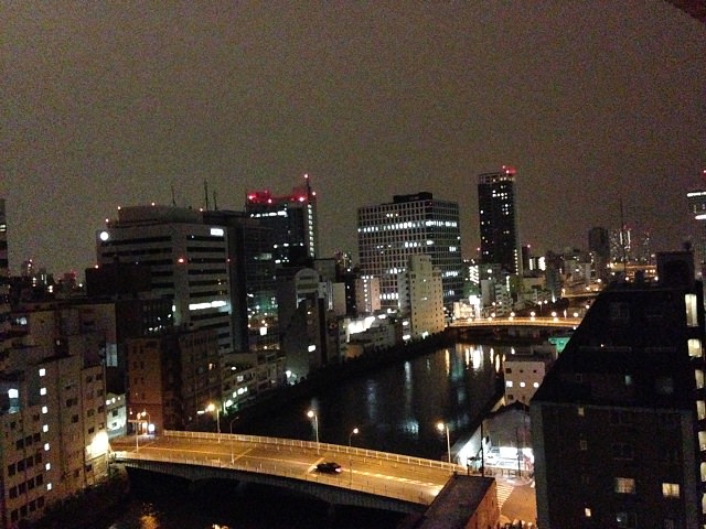 三井ガーデンホテル大阪プレミアの部屋から見える夜景