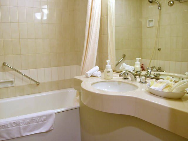 ホテルクラウンパレス神戸のバスルーム・トイレ