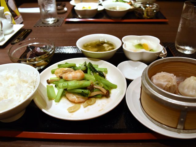 ホテルクラウンパレス神戸の館内レストラン マンダリンコートのランチ