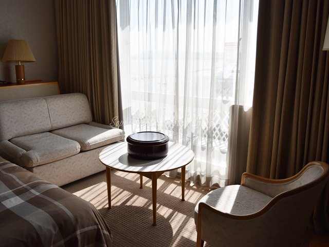 シーパル須磨のお部屋のソファ