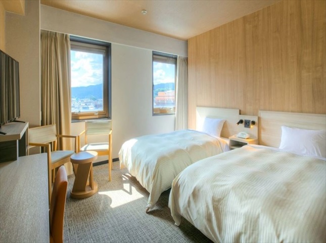 Recommended high class hotels around Maizuru station