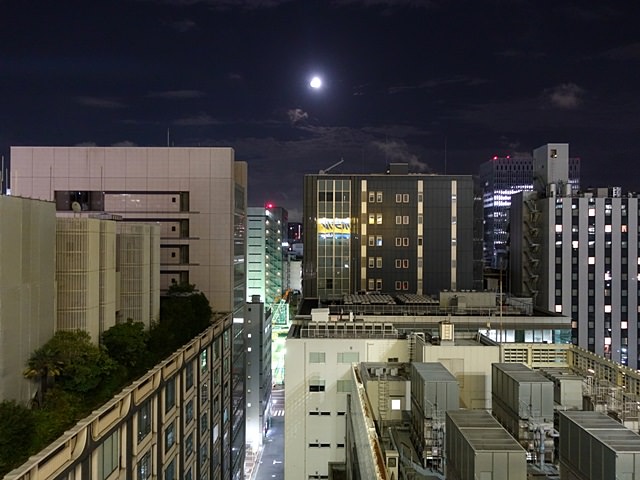 スーパーホテルLohas東京駅八重洲中央口からの夜景