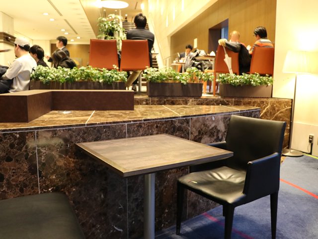 ラウンジ エスタシオン カフェ（渋谷 エクセルホテル東急）の座席の種類は？
