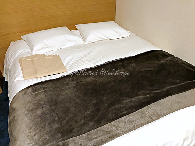 成田ビューホテルのお部屋のベッド