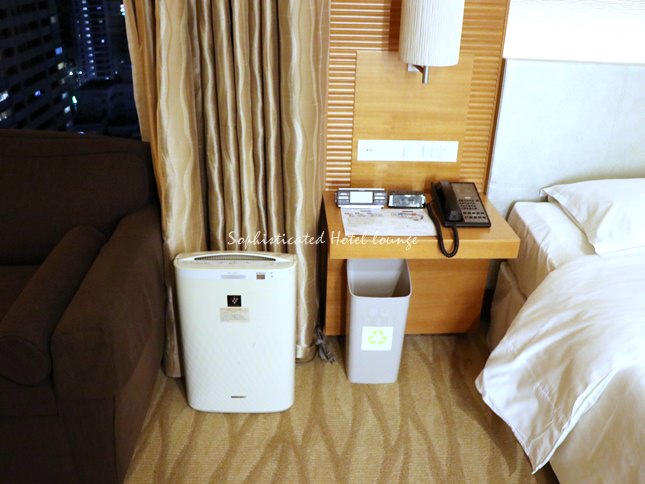 シェラトングランドホテル広島の客室備品（空気清浄機）