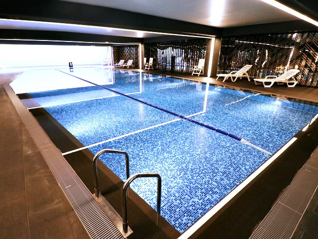 リーガロイヤルホテル京都の室内プール