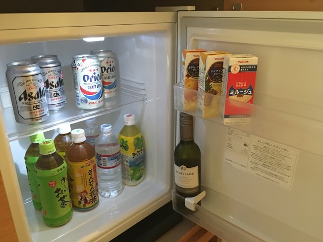ANAインターコンチネンタル石垣リゾートの客室備品　冷蔵庫ミニバー