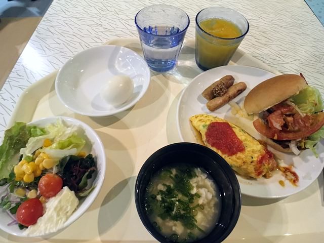 ザ・ビーチタワー沖縄の朝食ブッフェの内容は？