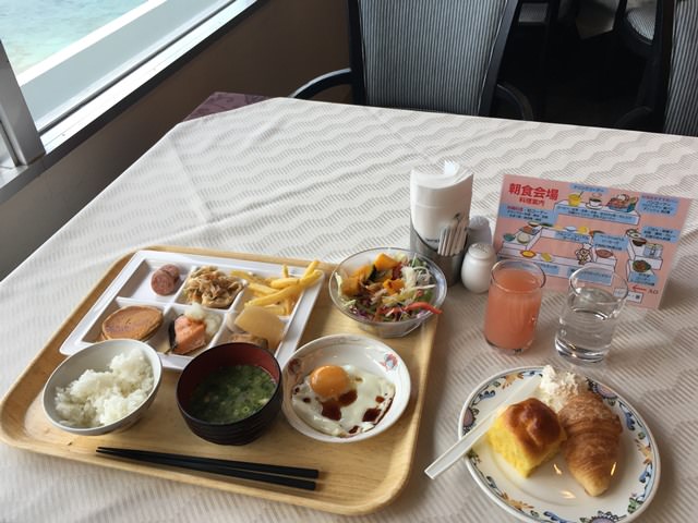 ロイヤルホテル沖縄残波岬の朝食メニュー