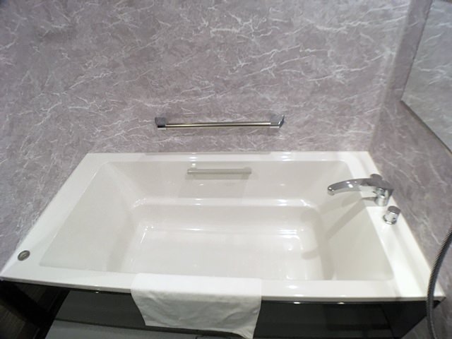 ザ ペリドット スマートホテル タンチャワードのお風呂・バスルーム