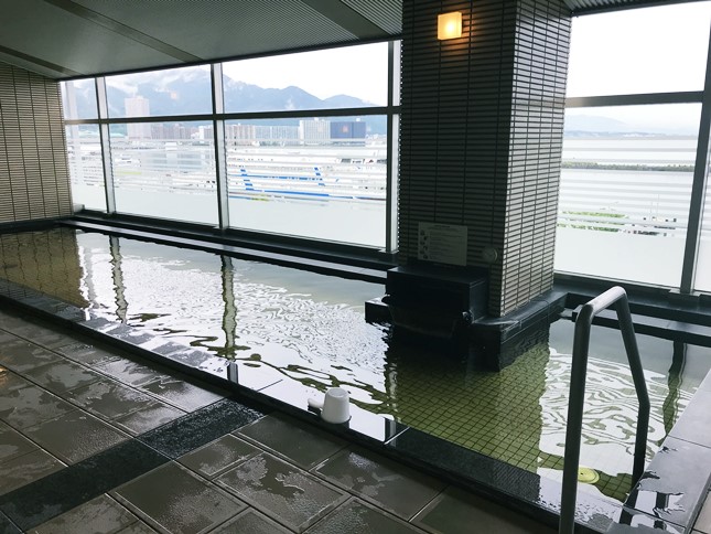 琵琶湖ホテルの温泉大浴場