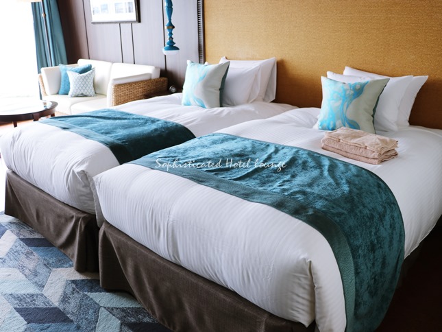 琵琶湖ホテルのお部屋の様子と備品（ベッド）