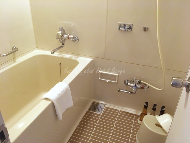 びわ湖大津プリンスホテルの客室バスルーム（お風呂）