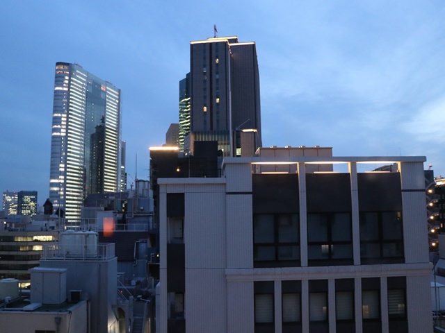 コートヤード・マリオット銀座東武ホテルの窓から見える景色