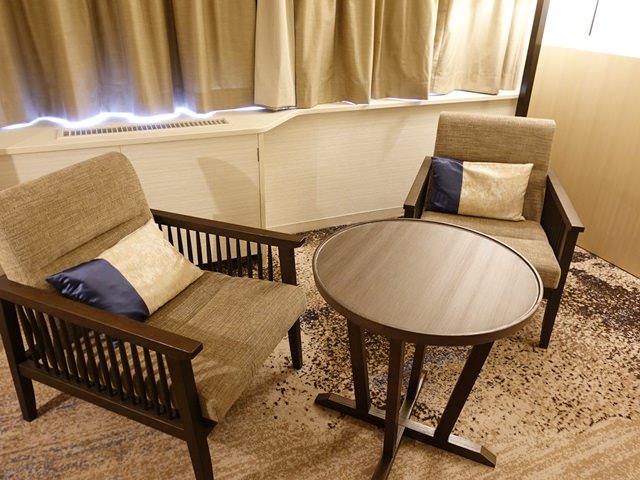 グランドプリンスホテル高輪の客室内のテーブル