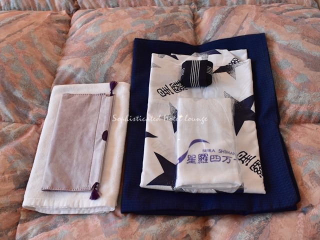 浴衣、茶羽織（ちゃばおり）、タオル、バスタオル、ビニール製のきんちゃく袋