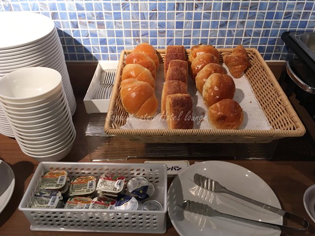 Y's CABIN＆HOTEL（ワイズキャビン＆ホテル） 那覇国際通りの朝食ブッフェ
