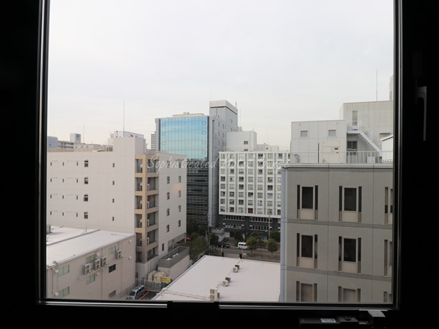 ホテル・アンドルームス新大阪の客室の窓からの眺望