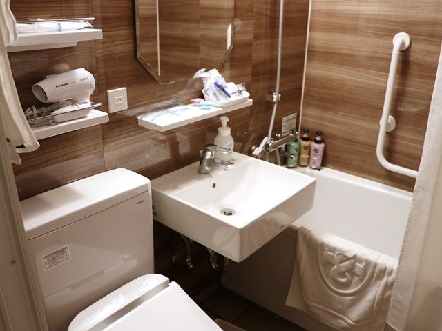 ホテルモントレル・フレール大阪のバスルーム