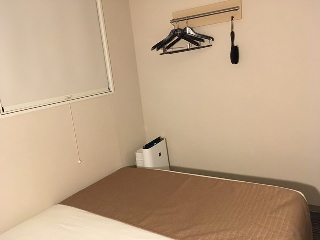 スーパーホテルLohas赤坂のお部屋の様子と備品
