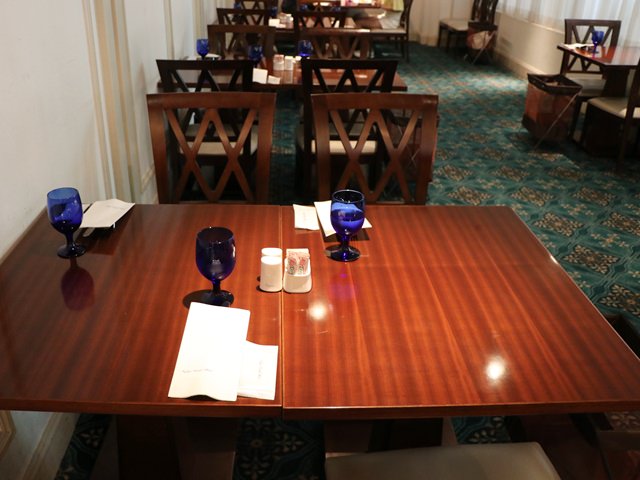 ブラッセリ―＆カフェ ル・シュッド（名古屋観光ホテル）の座席の種類