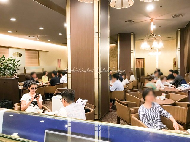 ラウンジ 「ブリアン」（大阪新阪急ホテル）の座席の種類