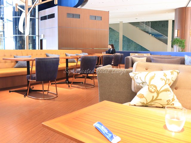 琵琶湖ホテルのカフェベルラーゴの雰囲気と座席の種類