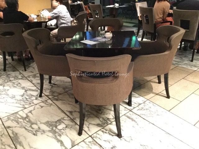 ザ・リッツ・カールトン カフェ＆デリの座席の種類